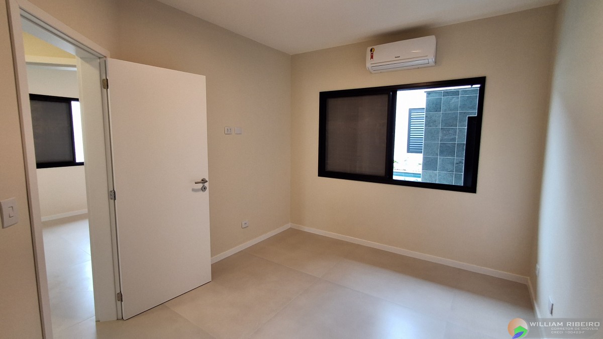 Casa para venda em Peruíbe no bairro Lado linha a menos de 800M da praia